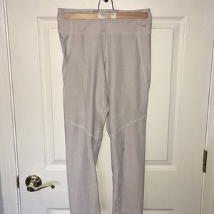 Oatmeal Outdoor Voices Leggings 7/8 in Medium